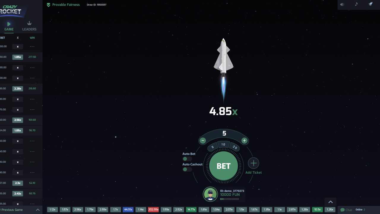 Interface do Crazy Rocket com um único foguete em voo, multiplicador subindo e painel de aposta com Auto-Cashout.